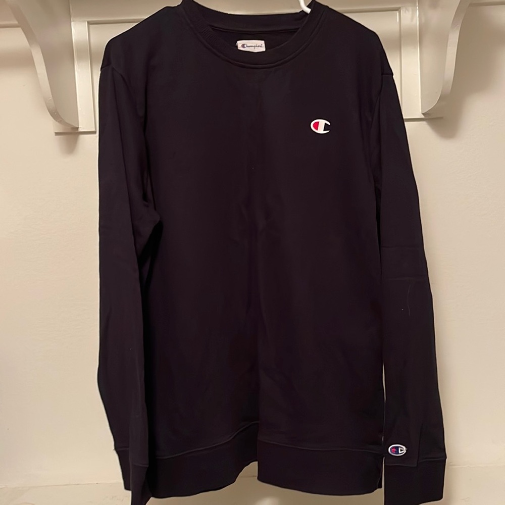Men’s long sleeve champion shirt